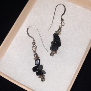 925 sterling hook onyx gemstone chip earrings GUC 2/25$
